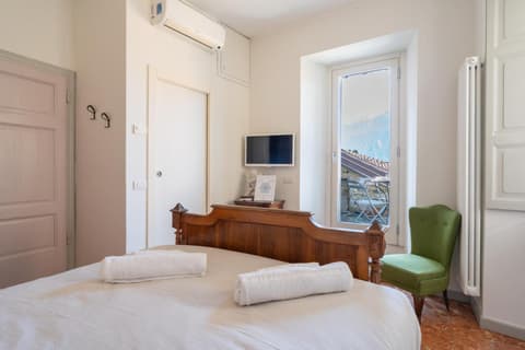 CHIAVE DI VOLTA Lovely Guesthouse with Terrace, 