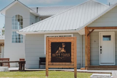 Happy Trails Bed and Breakfast