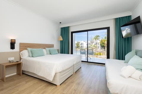 MarSenses Paradise Club, 