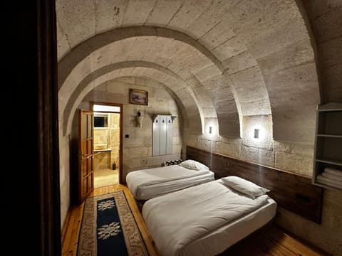 Anatolia Raymonde Cave House