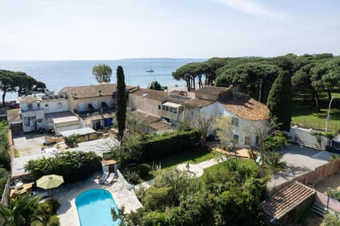 Villa Fruitier, Sunny Pool villa near the sea & beach, DOMAINE L'OISEAU BLEU