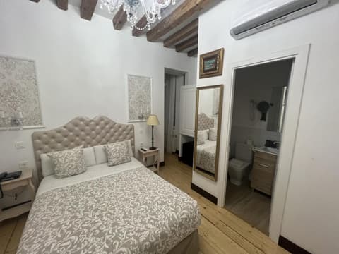 Oriente Palace Apartments