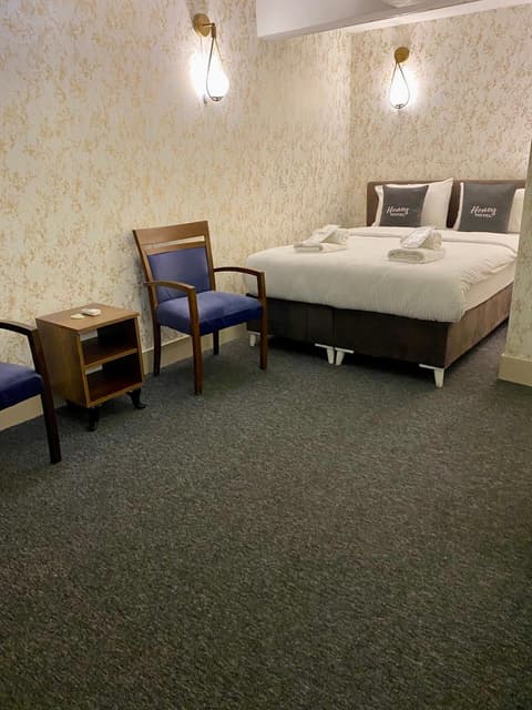 Honey Hotel
