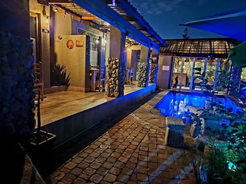 Bosveld In Die Stad Lodge