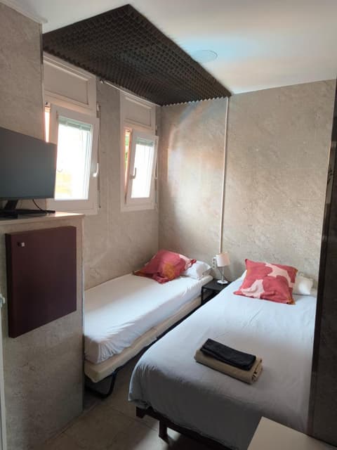 Barcelona Village Homestay