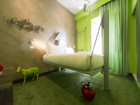 iRooms Central Station