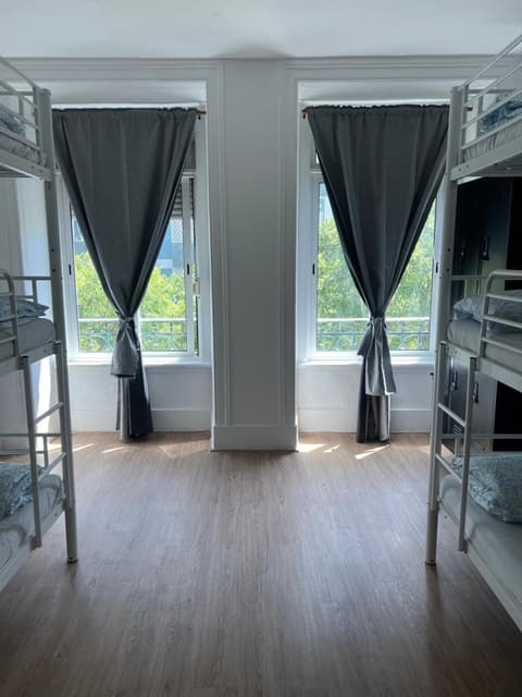 Bagetti hostel only for girls, 