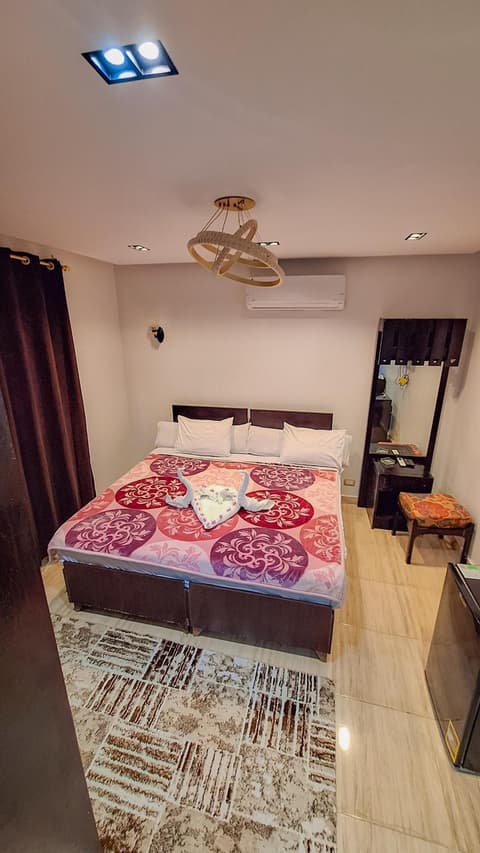 Summer Land Hotel