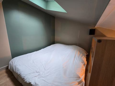 2G- Studio tout équipé avec cuisine proche Paris