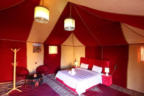 Sahara Sunny Luxury Camp, 