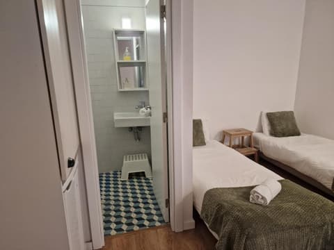 Classic Lisbon Homes: Bright & Central in Belém