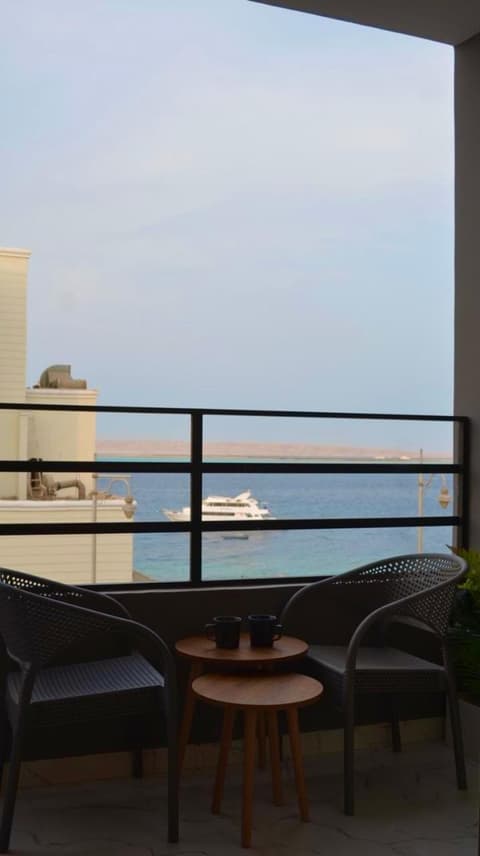 Sea view luxury apartment