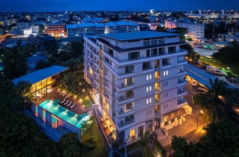 The Grand Napat
