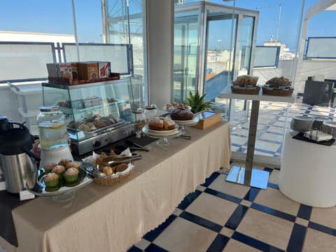 Damavi hotel