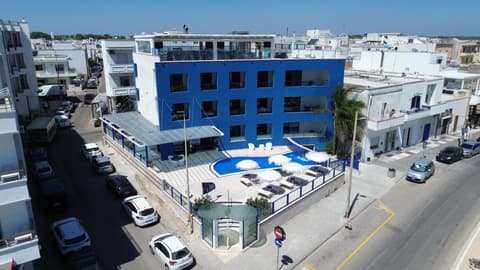 Damavi hotel
