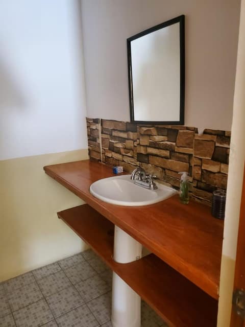 Casa Camino Real, Habitación 1, Baño privado, Cafetera Escritorio