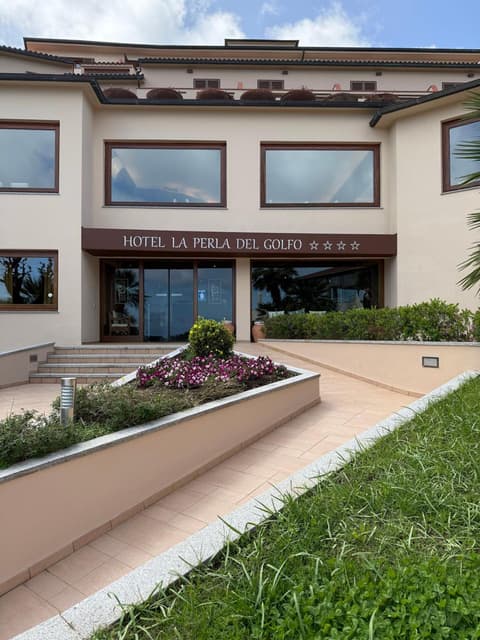 Hotel La Perla Del Golfo