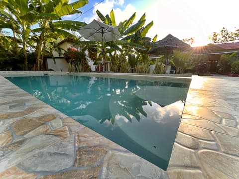 Zanzllywood Uroa Beach Apartments