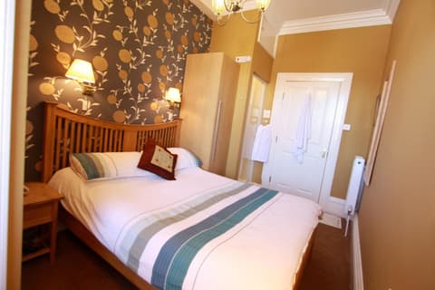 Brentwood Guest House, 