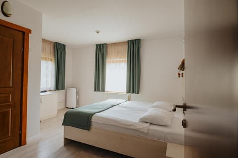 Juliu's Panzio Csikszereda