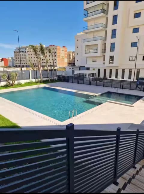 Apartment and family residence 2 bedrooms, pools