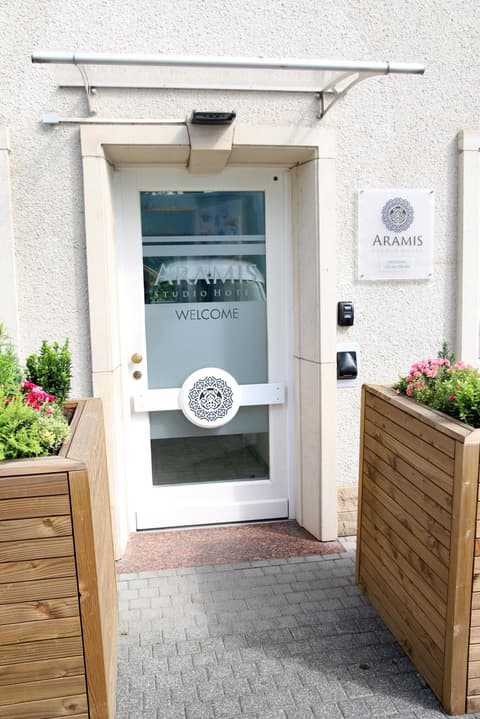 Aramis Studio Hotel