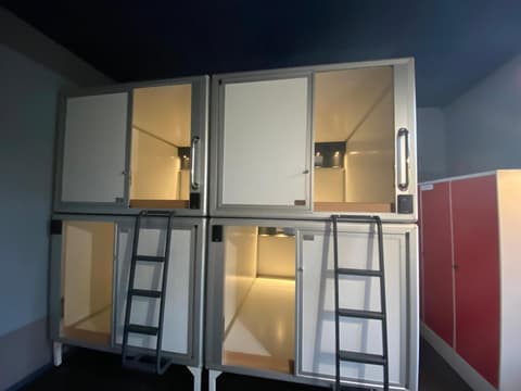 Singer109 Hostel, Hotel & Apartment