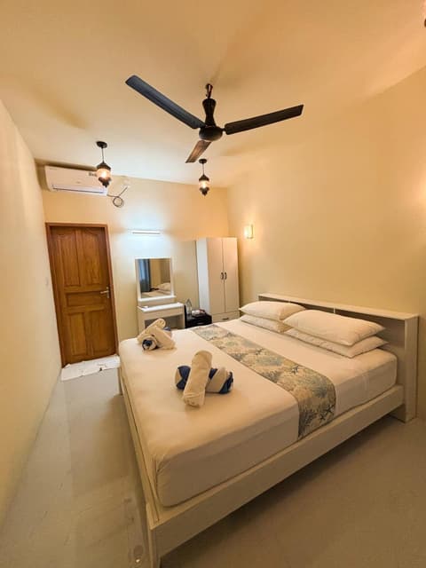 Dhigurah Dhonveli Boutique