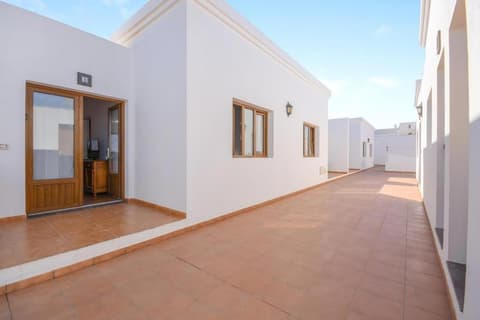 APARTAMENTOS FLOR