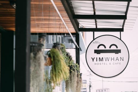 Yimwhan Hostel & Cafe Ayutthaya, 