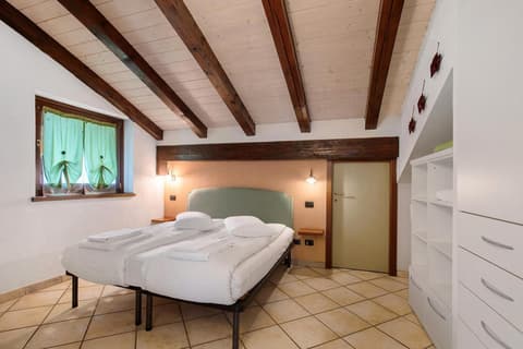 Au Petit Chevrot - Classic, 