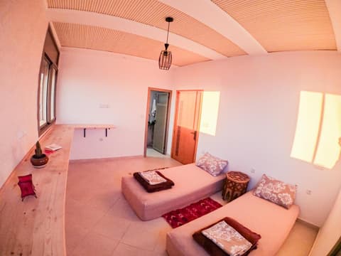 Atlantic Vibes Surf Hostel