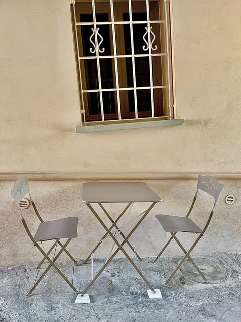 Charming apartment in Lastra a Signa with included parking