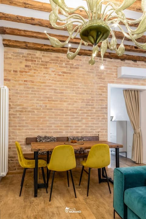 MISTRO House by Sleep in MURANO