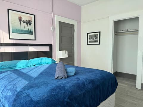 Lucky D's Youth and Traveler's Hostel