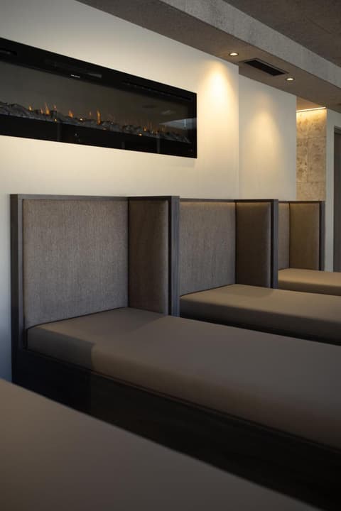 Aparthotel Familiaris - Family Apartments - Pools & Spa in Dolomites