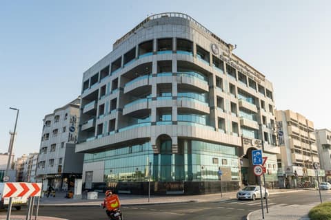 Sun & Sands Sea View Hotel