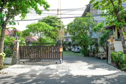 Urbanview Hotel Wayan Mansion