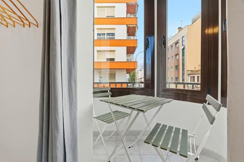 Rustica, Centrica & Agradable