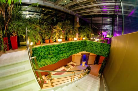 Business Hotel Conference Center & Spa