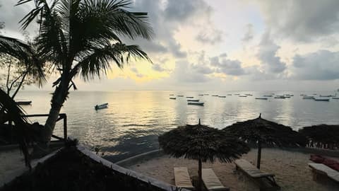 Moya Beach Hotel