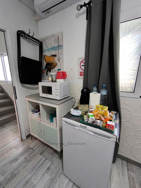 Habitacion Flamingo, entrada privada y baño privado en suite by flamingo house, no fumadores