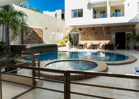 Hotel & Suites Domani