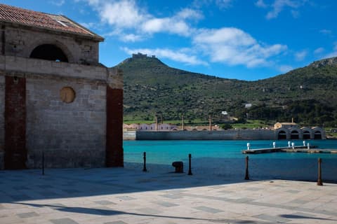 Agorà di Favignana - Affittacamere Piazza Madrice