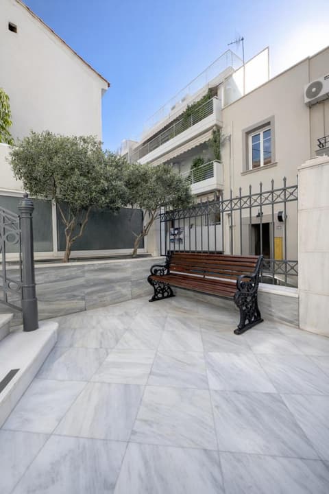 NOHO Boutique Koukaki , premium living