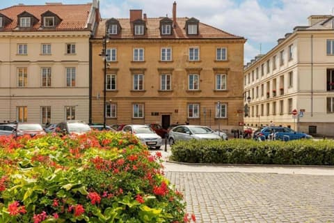 Golden Apartments Warsaw - Elegant Stay, Podwale Street