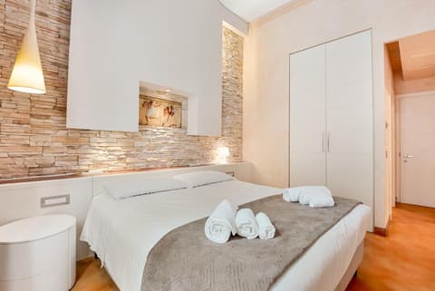 Aurora Garden Lodging - Rooms & Apartment
