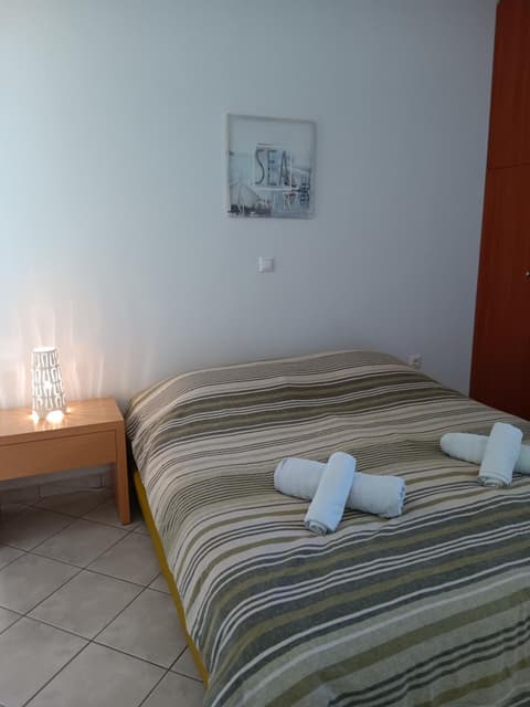 Naxos olive & home