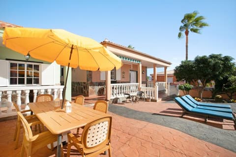 Eveas - Villa with Pool in Tenerife