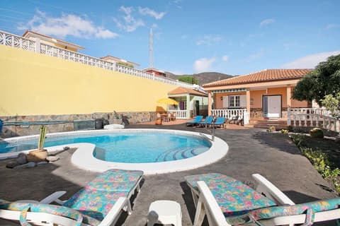 Eveas - Villa with Pool in Tenerife